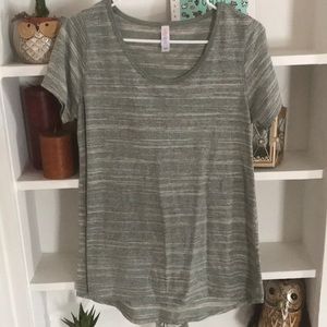 LuLaRoe Simply Comfortable tee